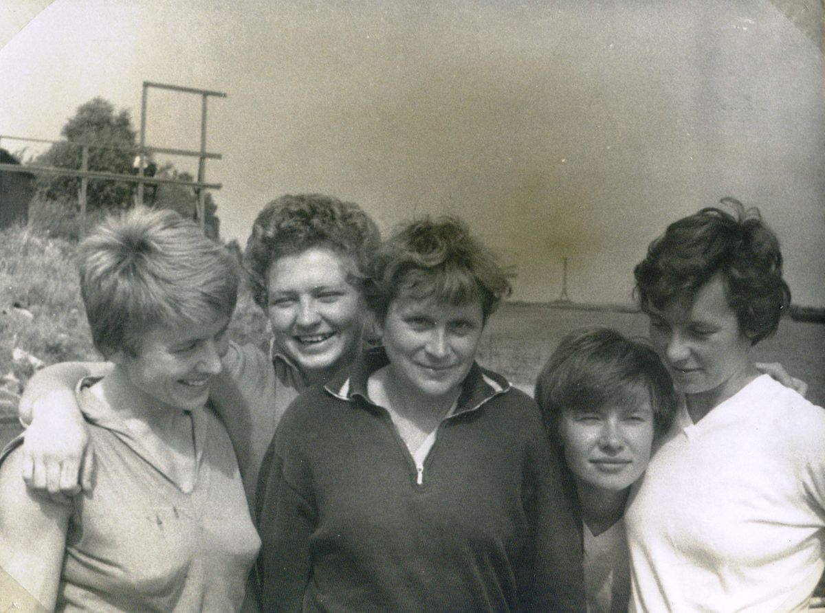 Sofijos keturvietė su trenere Sanina Jelgavoje 1967